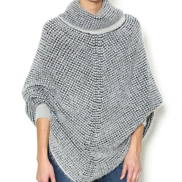 Freeway Black And White Cowl Neck Chunky Knit Poncho Sweater Womens Size Small - Picture 1 of 11
